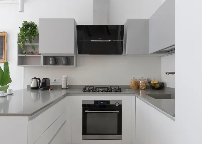 Elegant Flat In Ponte Milvio *