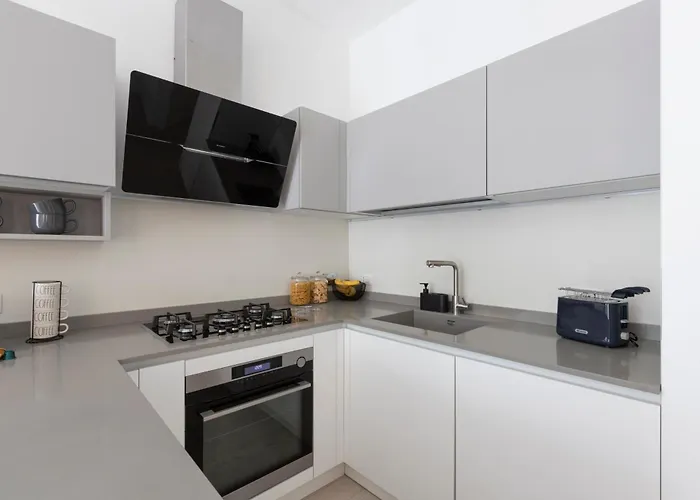 Elegant Flat In Ponte Milvio
